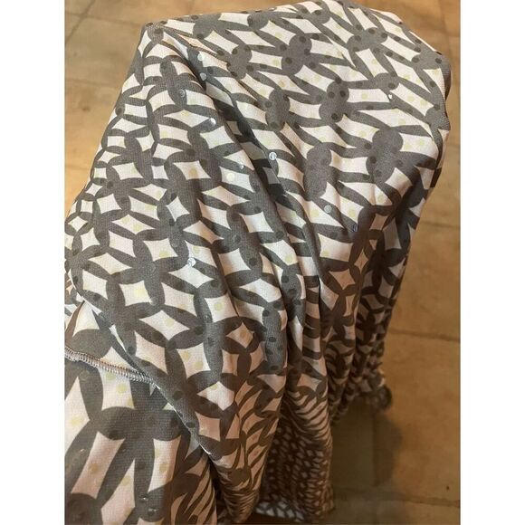 MSK Medium Gray and White Sequin Tiered Cocktail Dress - Picture 5 of 5